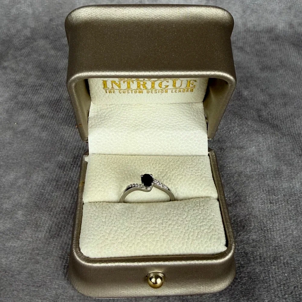 Intrigue‎ 925 Sterling Silver Genuine Blue Sapphire CZ Bypass Ring Size 6.25 NWT